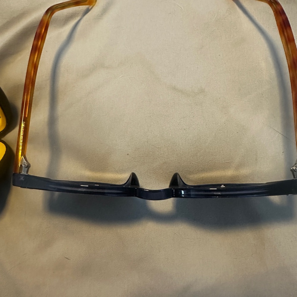 Moscot Sunglasses - Picture 4 of 8